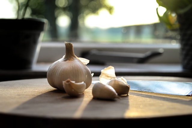Six Garlic Health Benefits You Didn’t Know About
